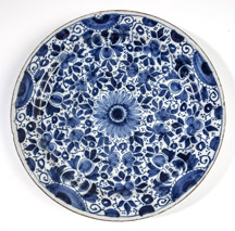 Early Chinese Canton Porcelain Charger