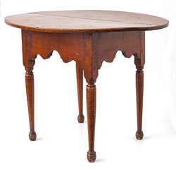 18th Century Oval Top Tavern Table