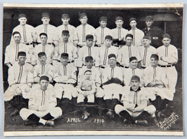 Scarce 1910 Cincinnati Reds Photo Postcard