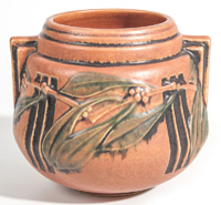 Early Roseville Laurel Vase