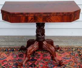 SUPER CARVED CARD TABLE