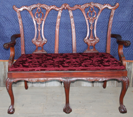 CARVED CHIPPENDALE SETTEE