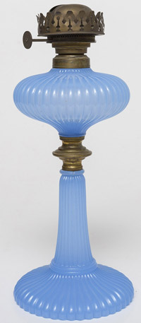 Eaton Blue Clambroth Onion Oil Lamp