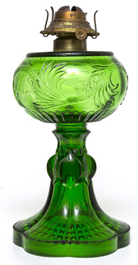 Fine Emerald Green Oil Lamp