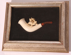 SMALL CARVED MEERSCHAUM TYPE PIPE 