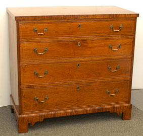 Early walntu Chippendale Chest with Inlay