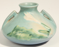 Roseville Thornapple Squatty Vase