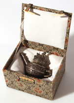 CHIEN DYNASTY SILVER TEAPOT